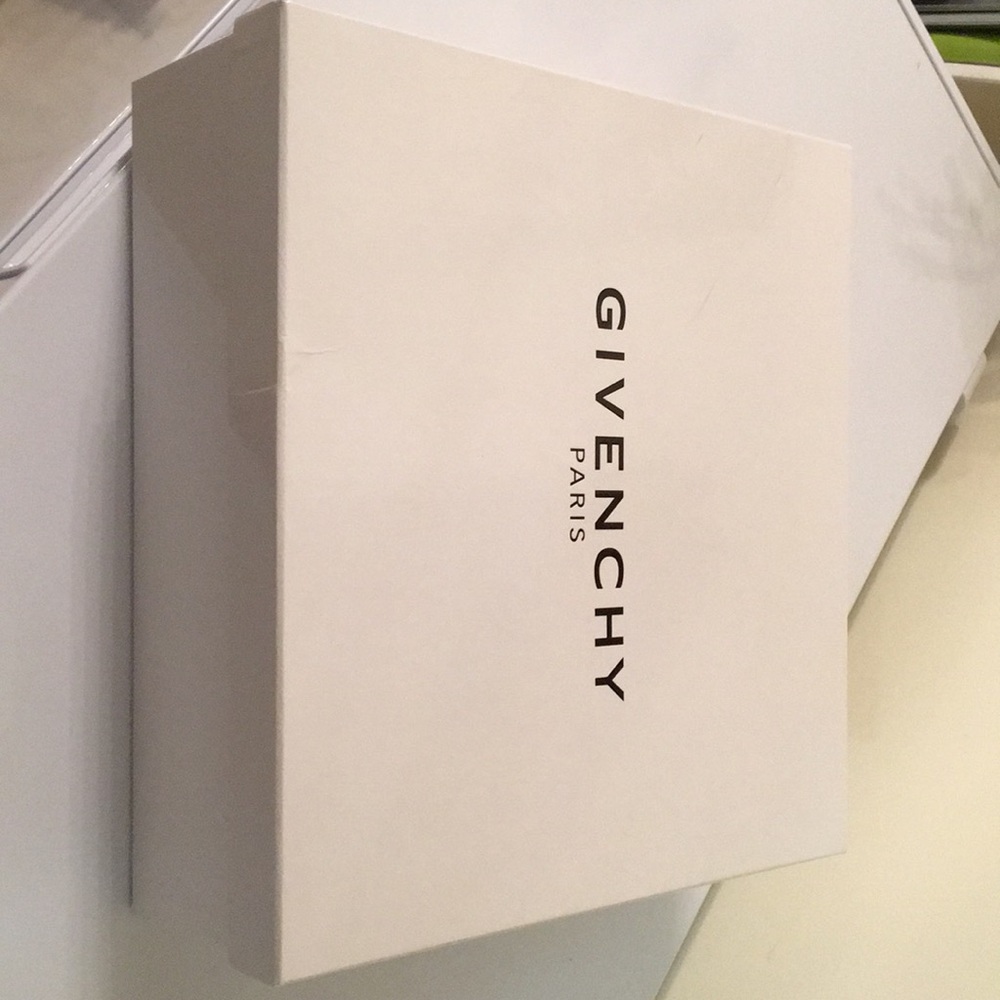 Givenchy Shoe Box Shoe Size 39